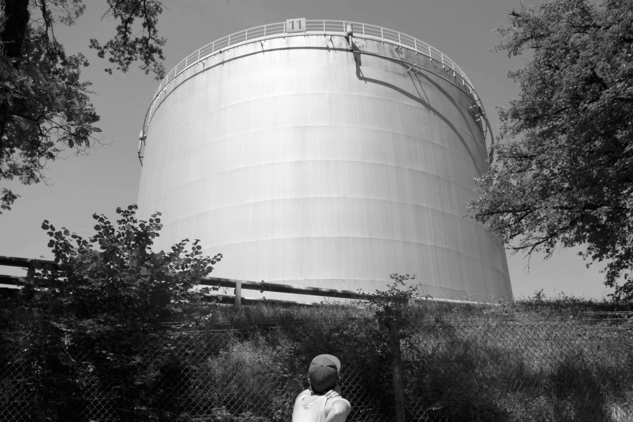 Une citerne à pétrole au Bois de la Grille à Vernier © Delphine Luchetta