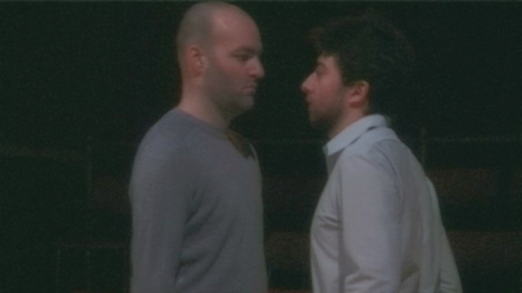 Thierry Debons et Romeo Monteiro dansent "Pas de cinq" de Samuel Beckett © Delphine Luchetta